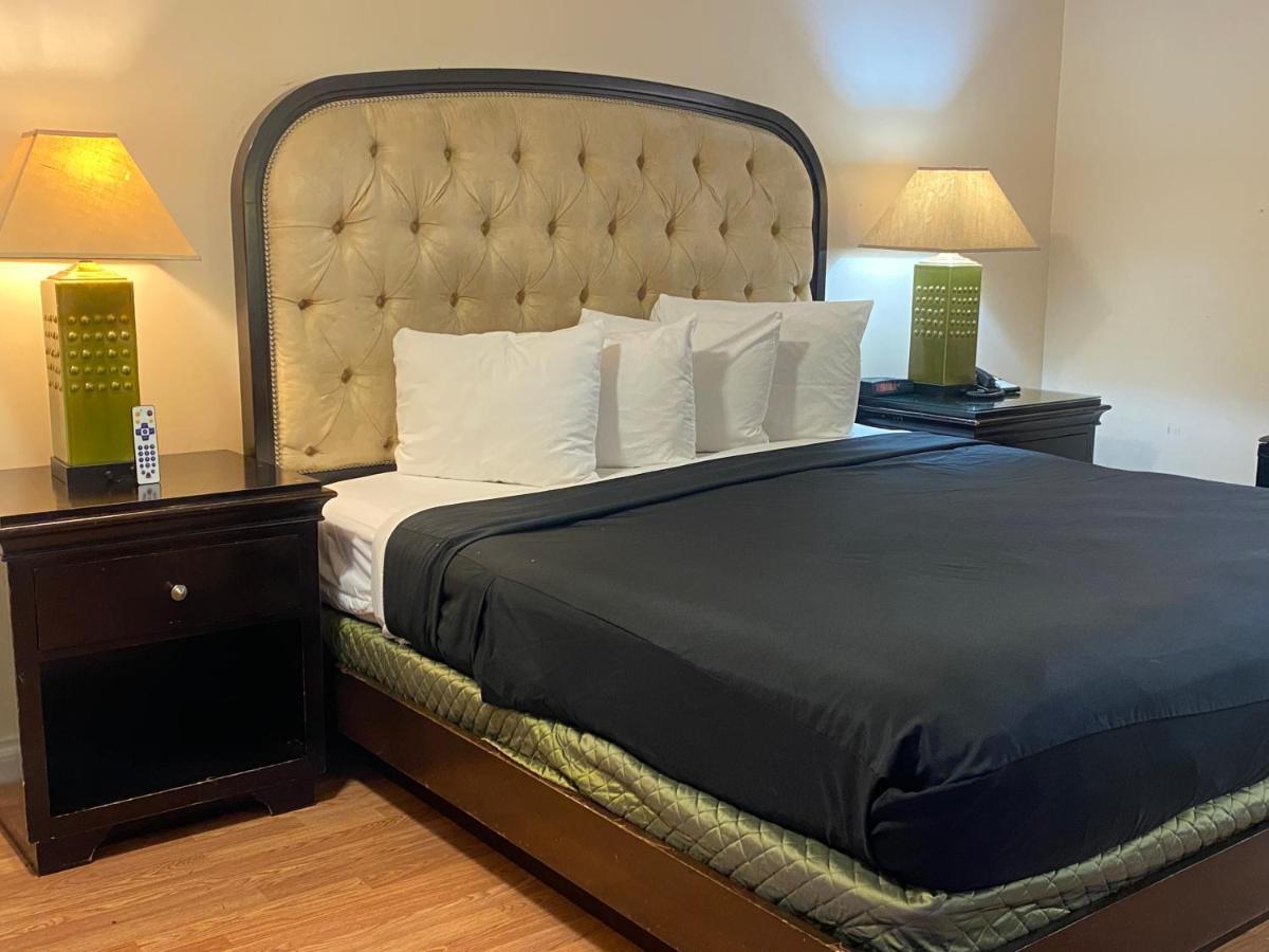 Green Tree Inn And Extended Stay Suites Вікторвілл Екстер'єр фото